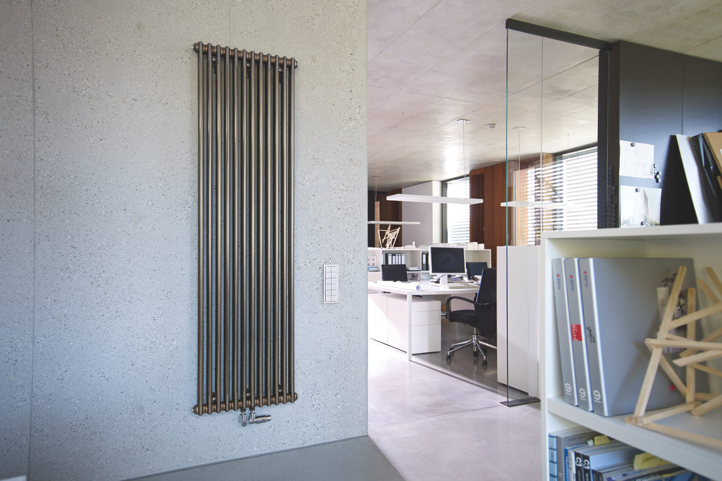 Rendering Zehnder Charleston Decorative radiator Front view