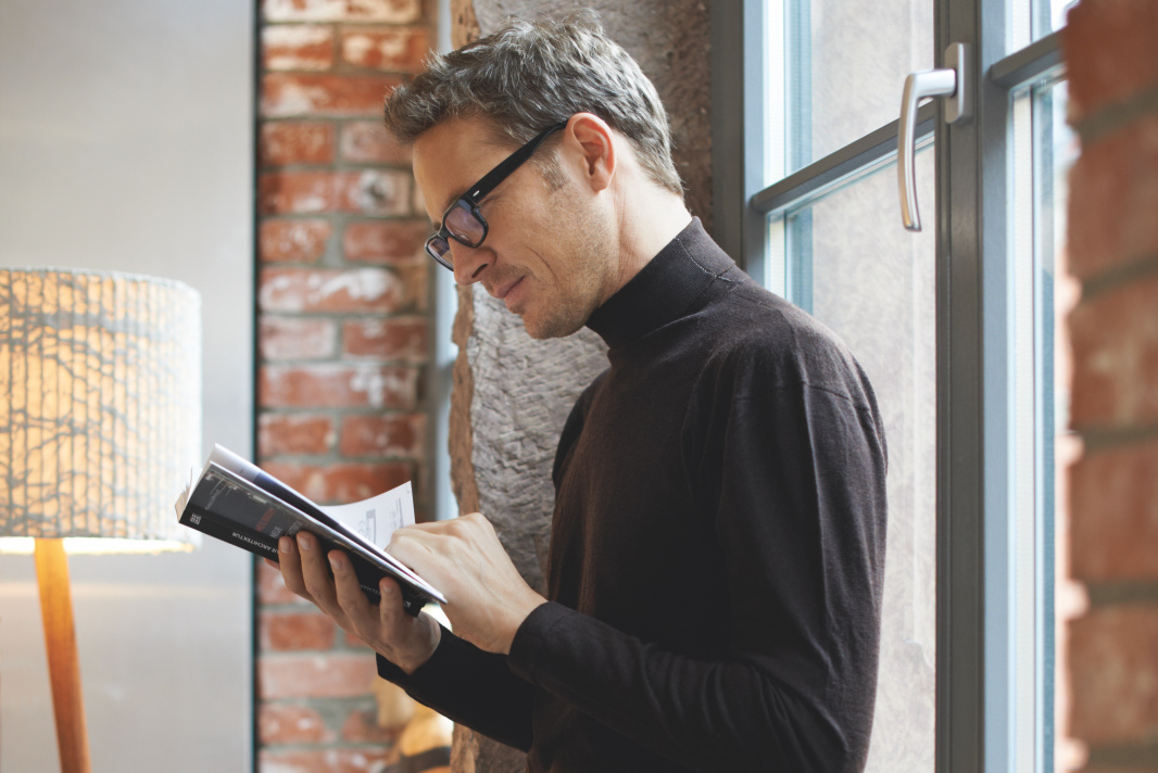 Rendering Farë Tech Decorative radiator Side view