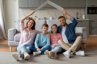 Zehnder_CSY_Key-visual_Family-under-the-roof
